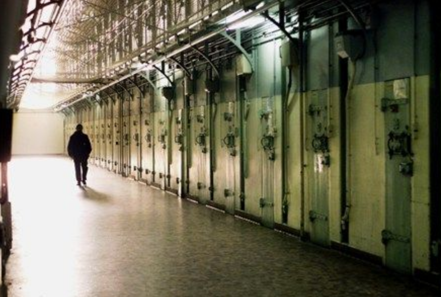 萨科齐服刑监狱曾被批老鼠滋生 萨科齐服刑监狱曾被批老鼠滋生